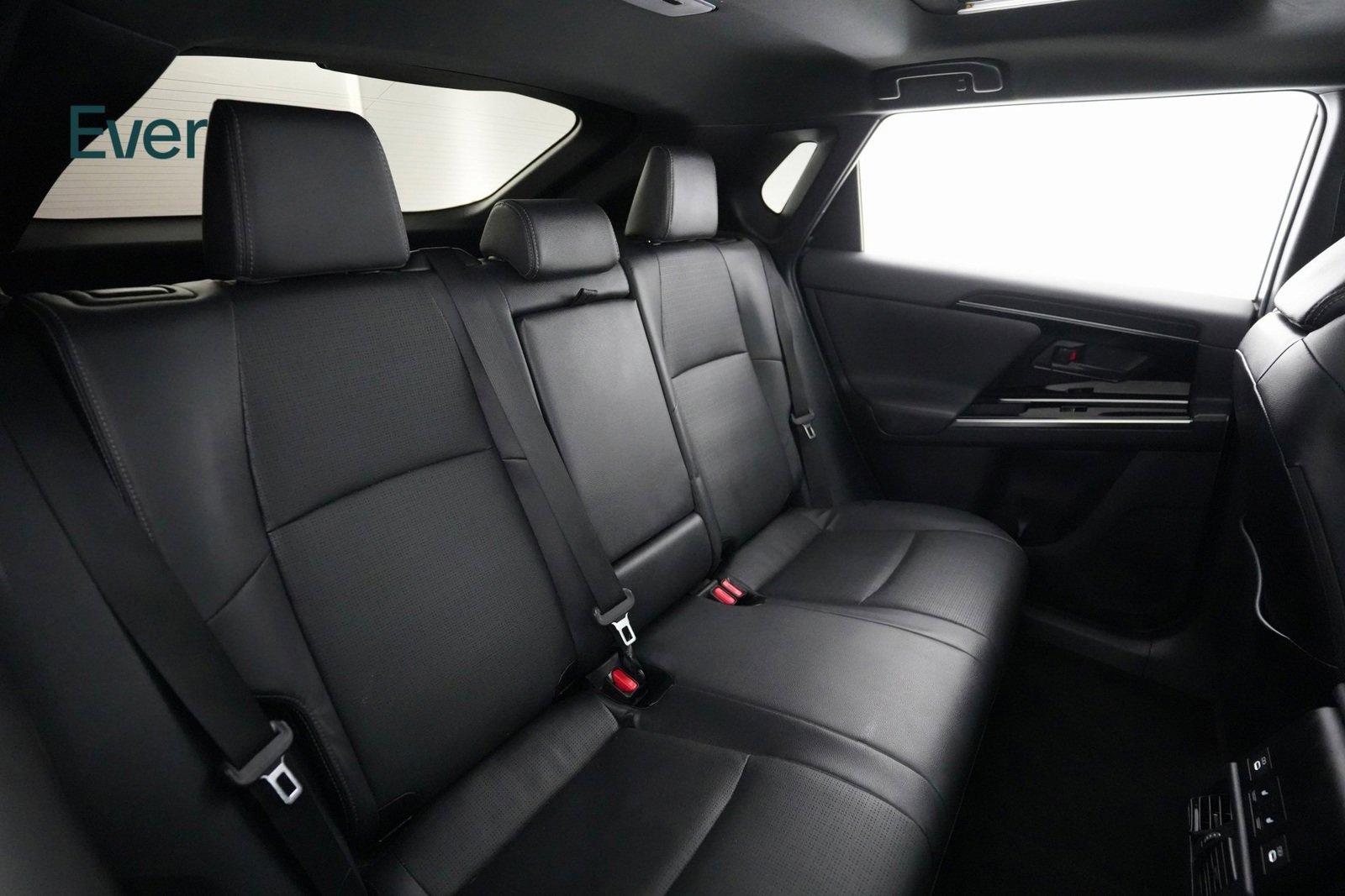 Used 2023 Toyota bZ4X Limited image 9