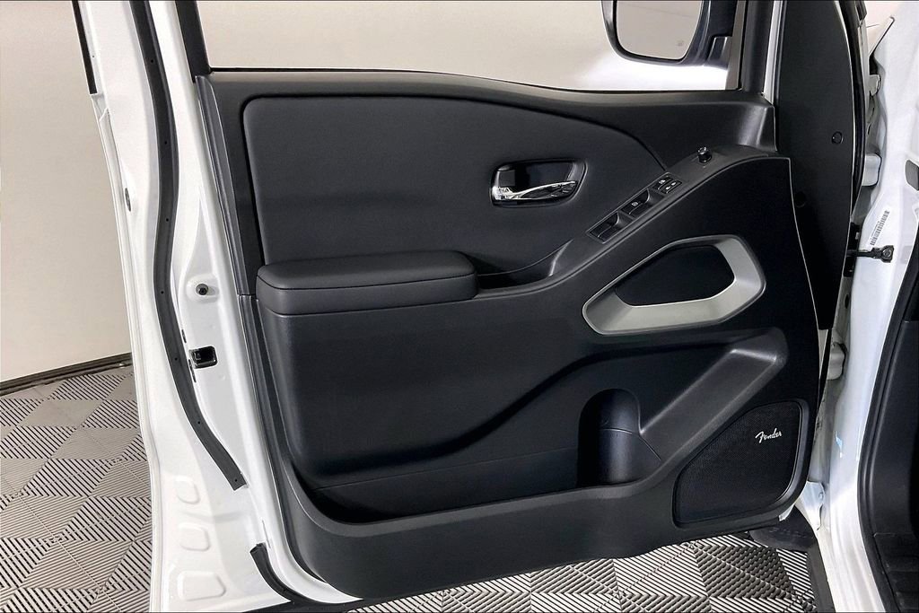 Used 2024 Nissan Frontier SL w/ Technology Package image 25