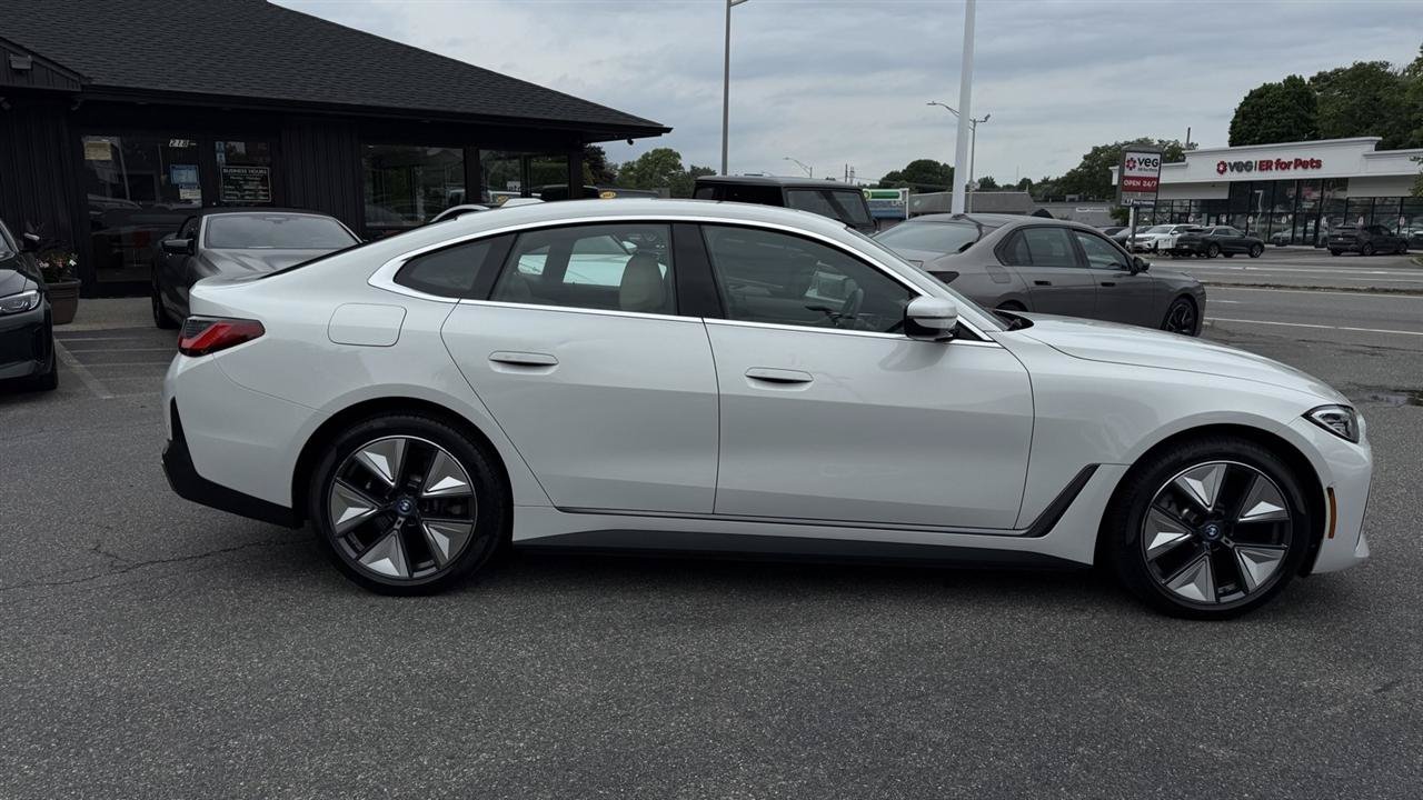 Used 2023 BMW i4 eDrive35 w/ Premium Package RWD image 19