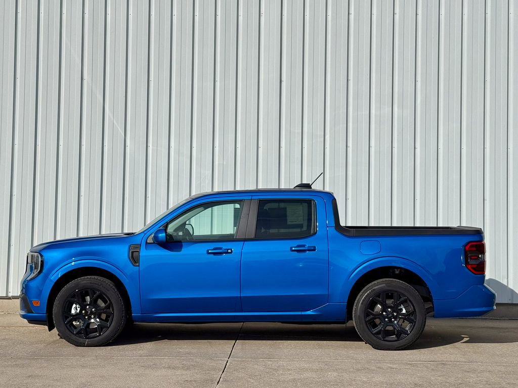 New 2025 Ford Maverick Lobo image 2