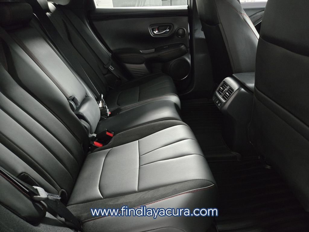 Used 2025 Acura ADX A-Spec image 16