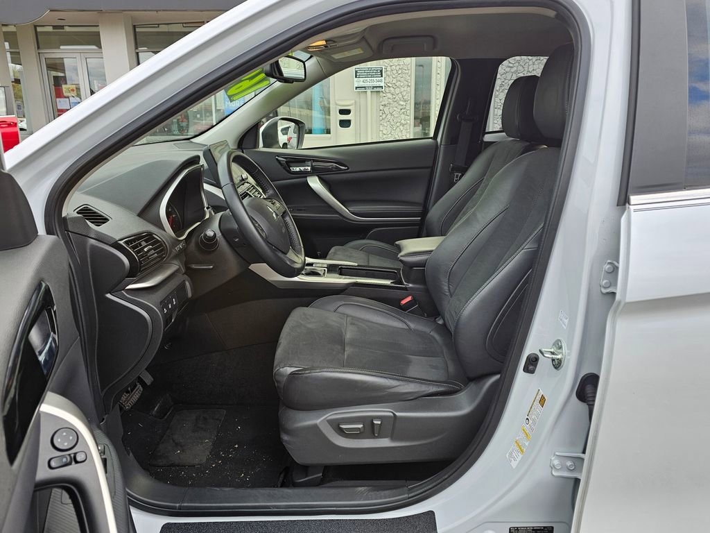 Used 2022 Mitsubishi Eclipse Cross SE image 17