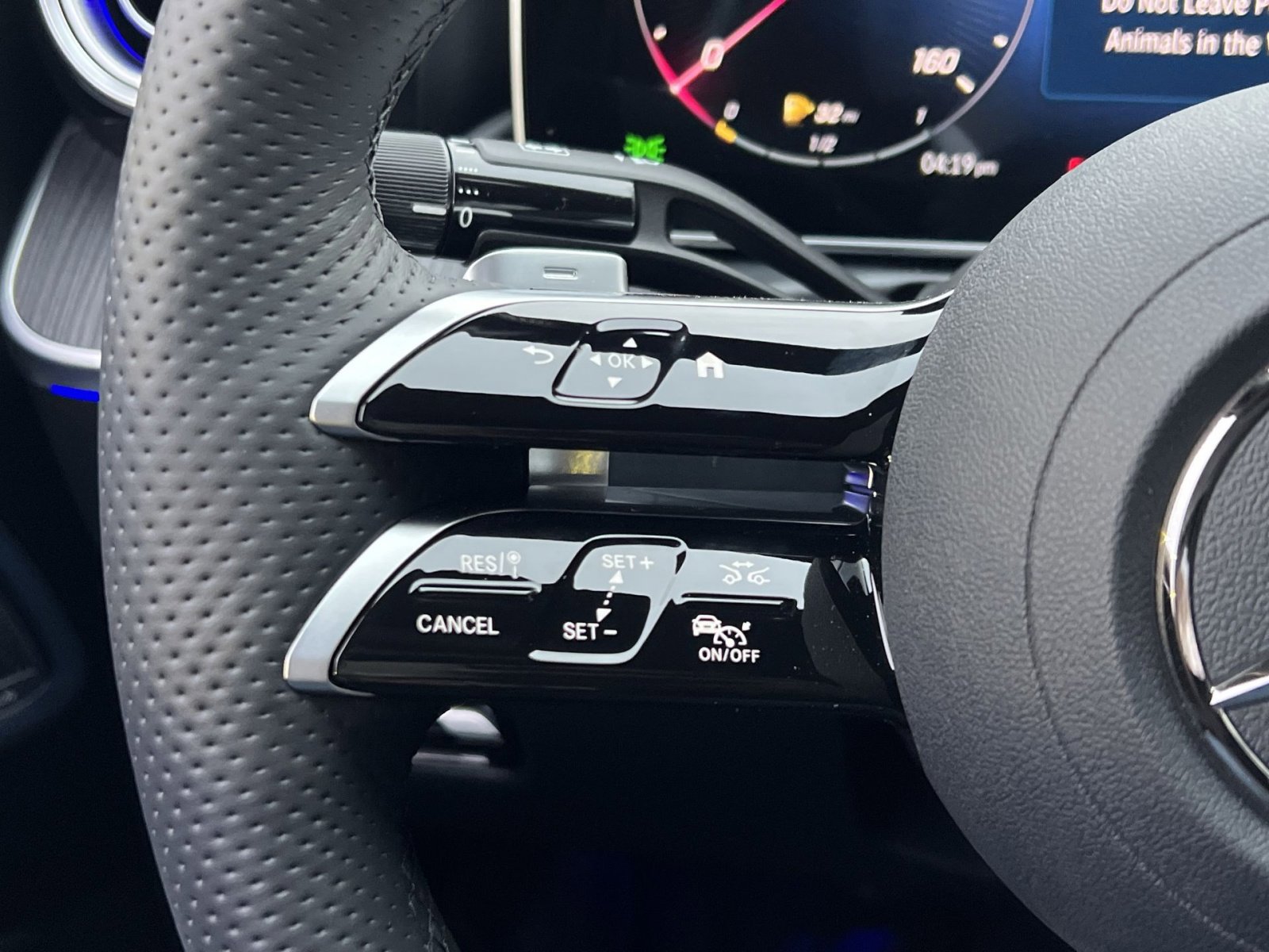 New 2026 Mercedes-Benz C 300 4MATIC Sedan image 30