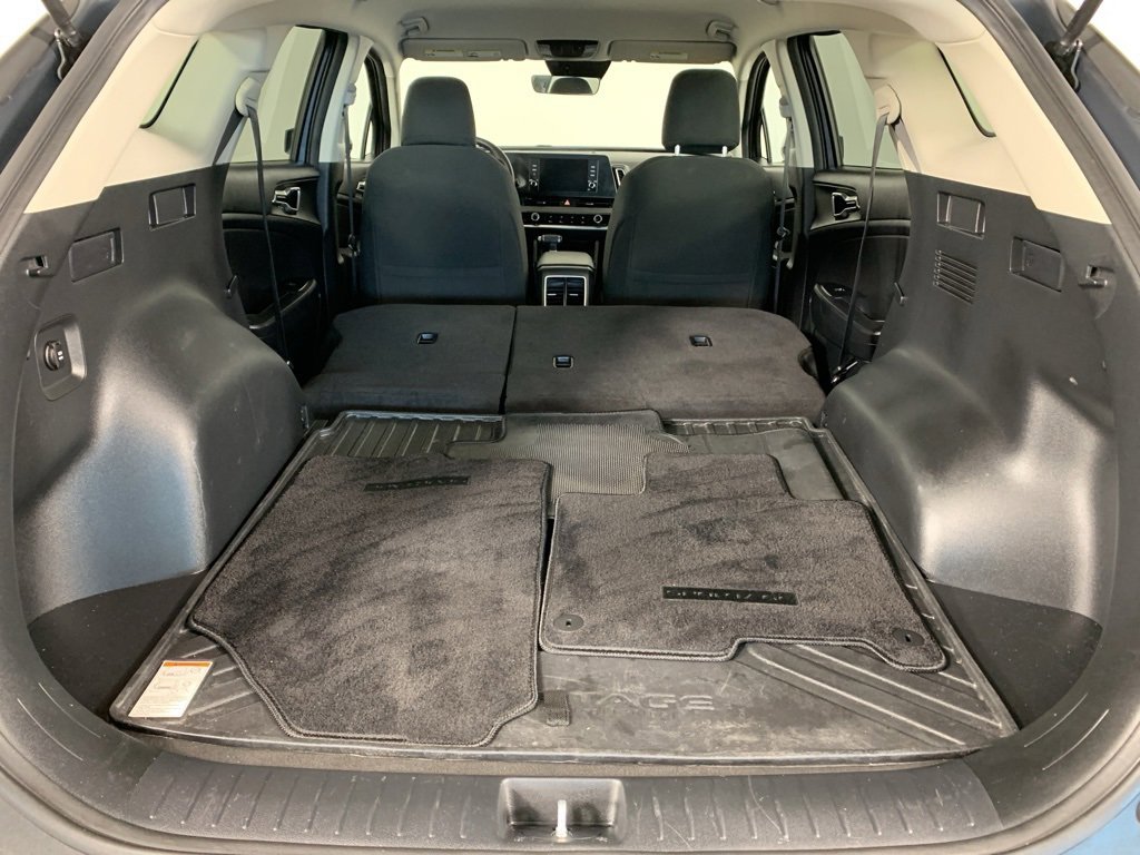 Used 2023 Kia Sportage LX image 13