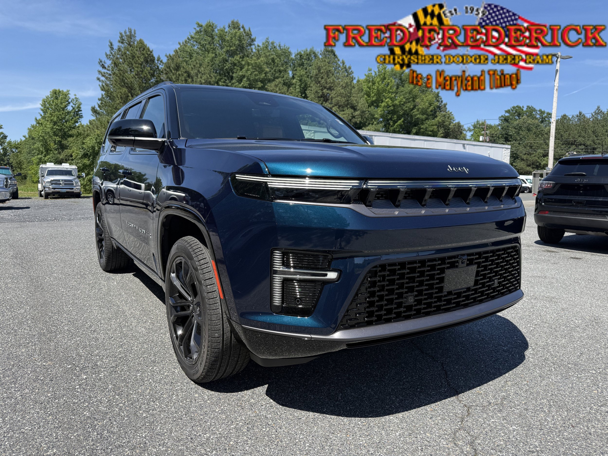 New 2026 Jeep Grand Wagoneer Summit AWD/4WD image 1