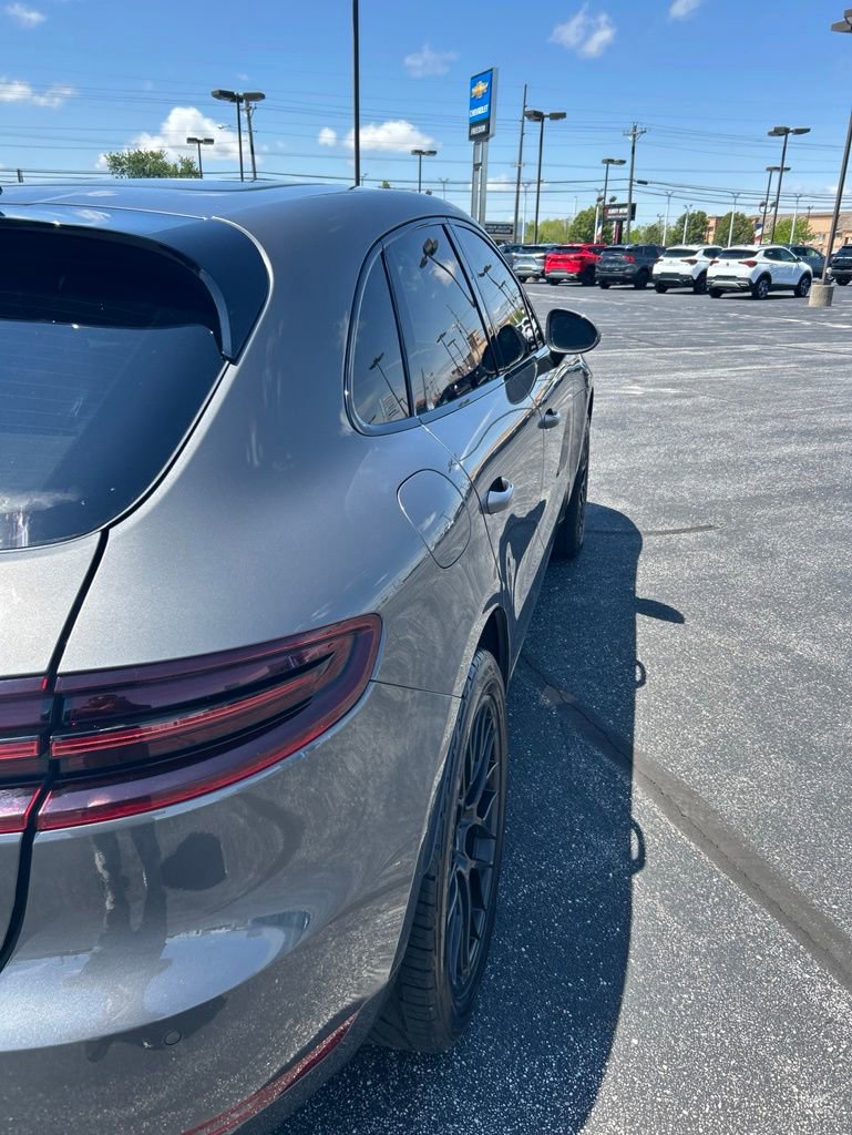 Used 2017 Porsche Macan GTS AWD/4WD image 17