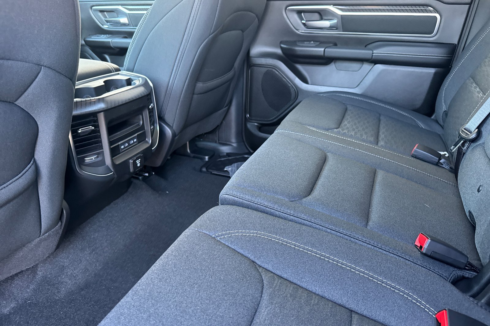 New 2027 RAM 1500 4x4 Crew Cab image 11