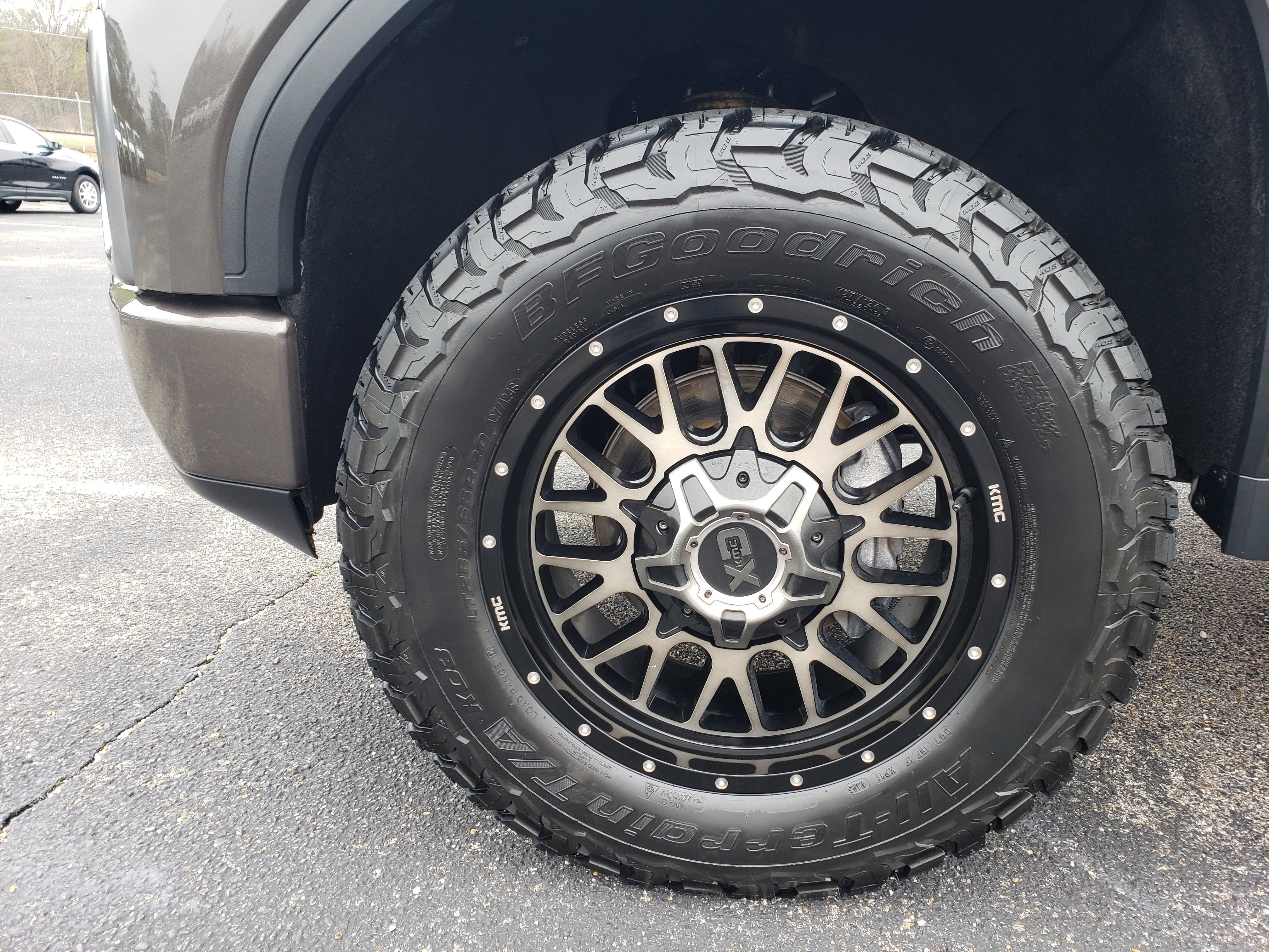 Used 2019 GMC Sierra 1500 AT4 w/ AT4 Premium Package image 12