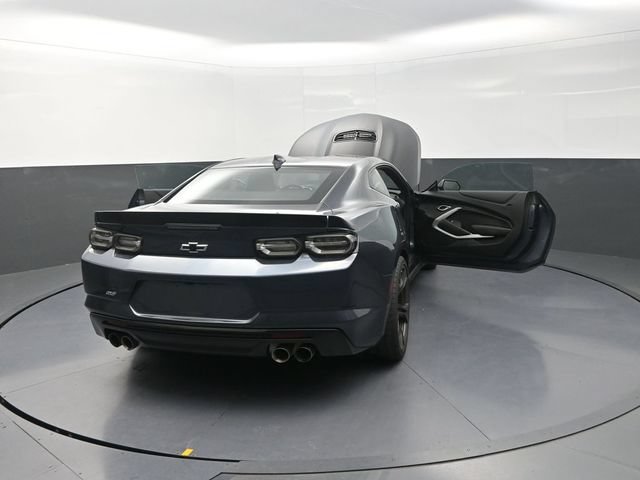 Used 2020 Chevrolet Camaro SS RWD image 41