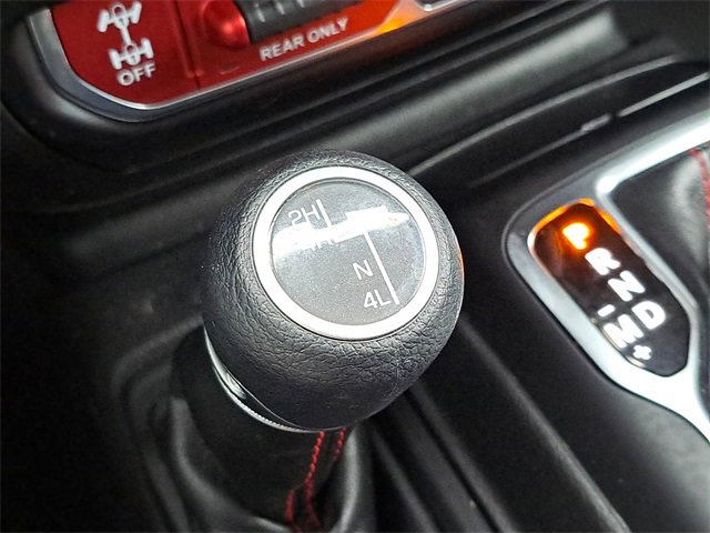 Used 2022 Jeep Wrangler Unlimited Rubicon w/ Steel Bumper Group image 10