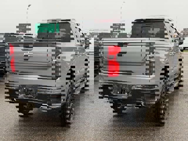 Used 2025 Chevrolet Silverado 1500 LT Trail Boss w/ Convenience Package II AWD/4WD image 5