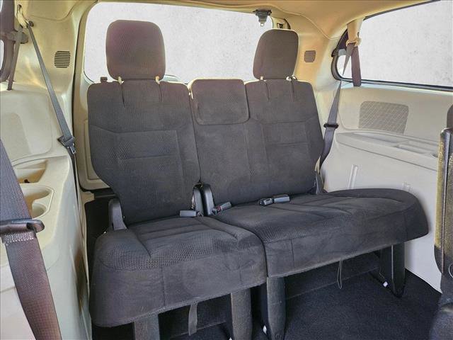 Used 2014 Dodge Grand Caravan SXT w/ Rear Park Assist Package FWD image 22