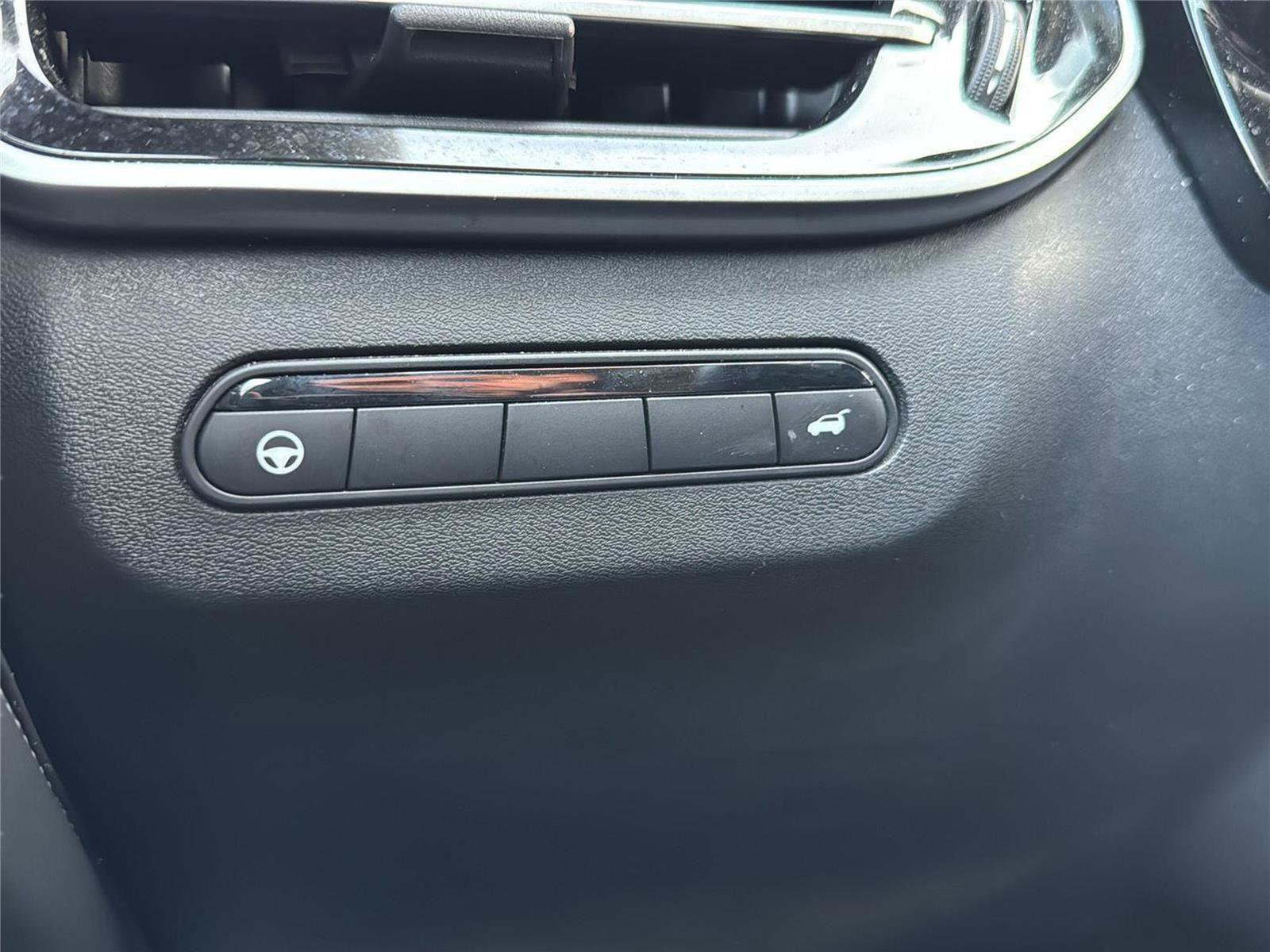 Used 2023 INFINITI QX60 Luxe w/ Cargo Package image 13