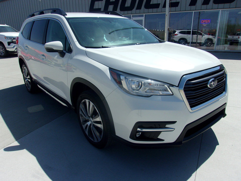 Used 2022 Subaru Ascent Limited AWD/4WD image 2