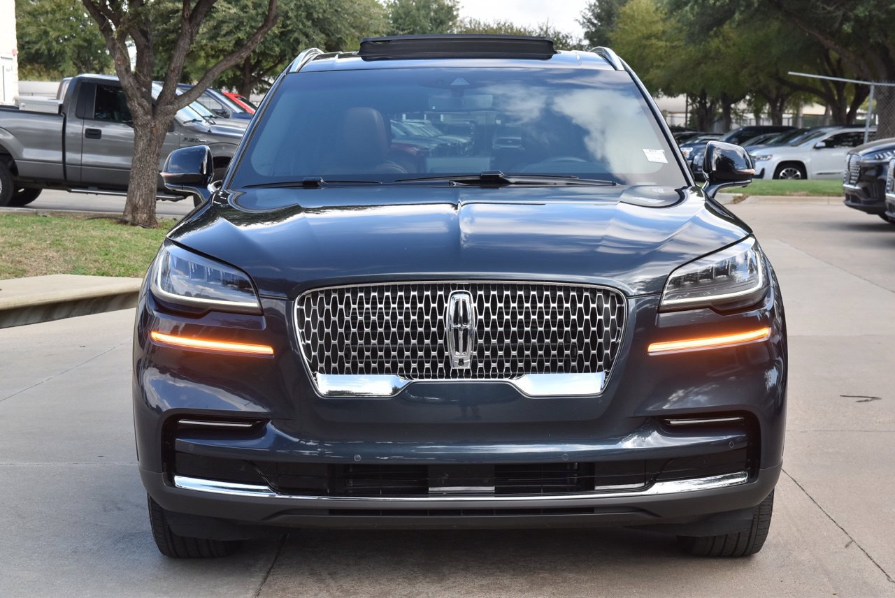 Certified 2024 Lincoln Aviator Reserve AWD/4WD image 3