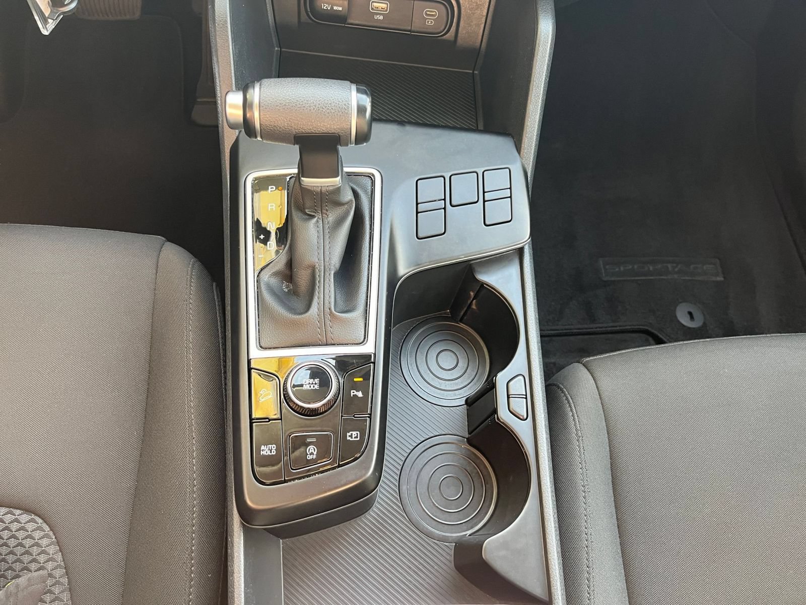 Used 2025 Kia Sportage LX FWD image 39