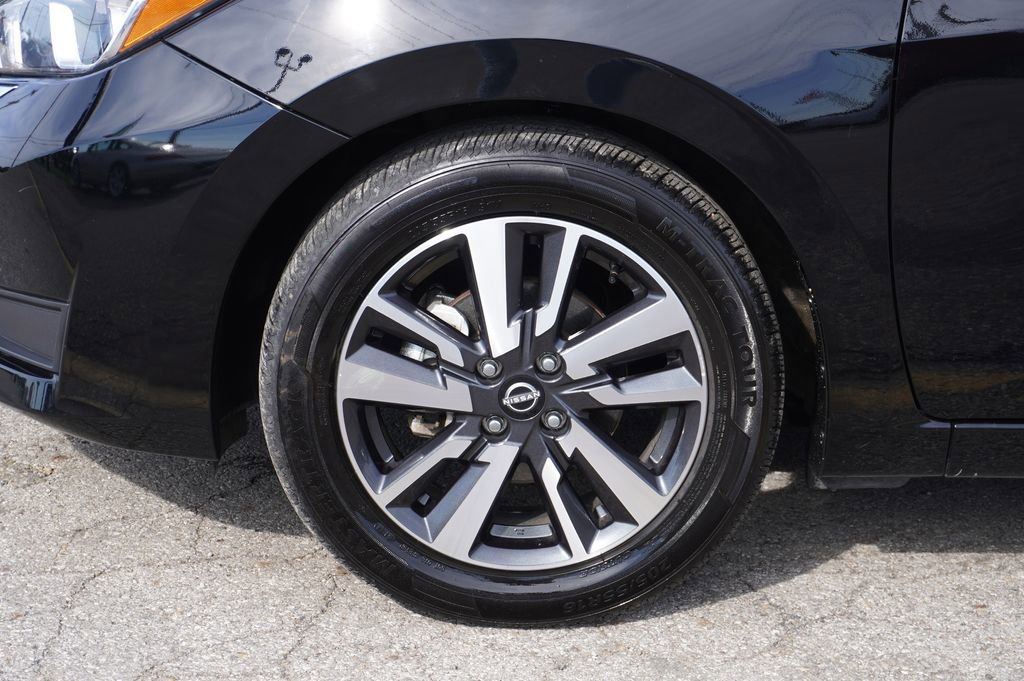 Used 2024 Nissan Versa SV image 10