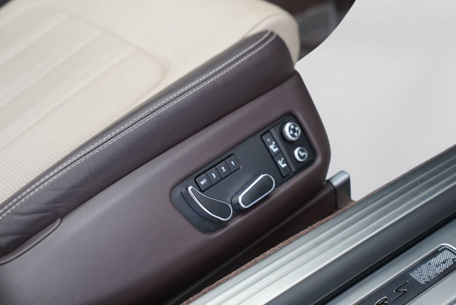 Used 2014 Bentley Continental GT V8 S AWD/4WD image 37