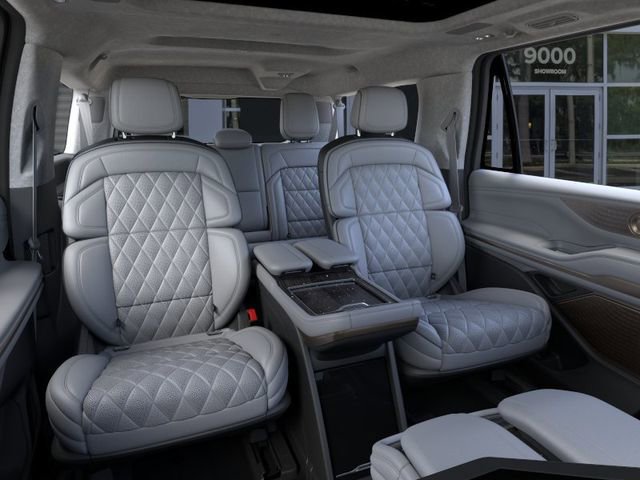 New 2026 Lincoln Navigator L Black Label AWD/4WD image 11