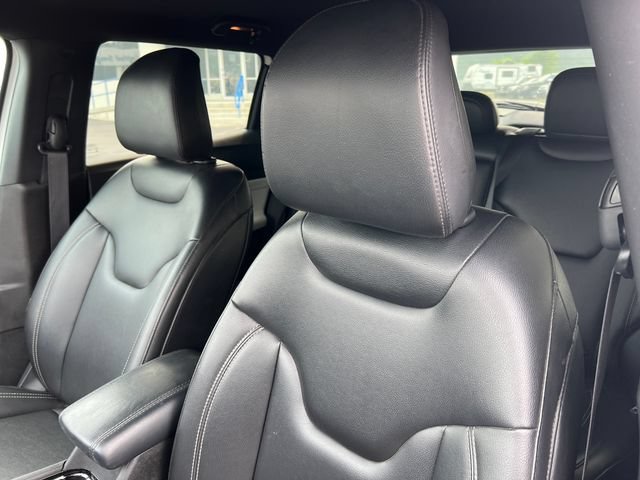 Used 2026 Jeep Compass Limited AWD/4WD image 13
