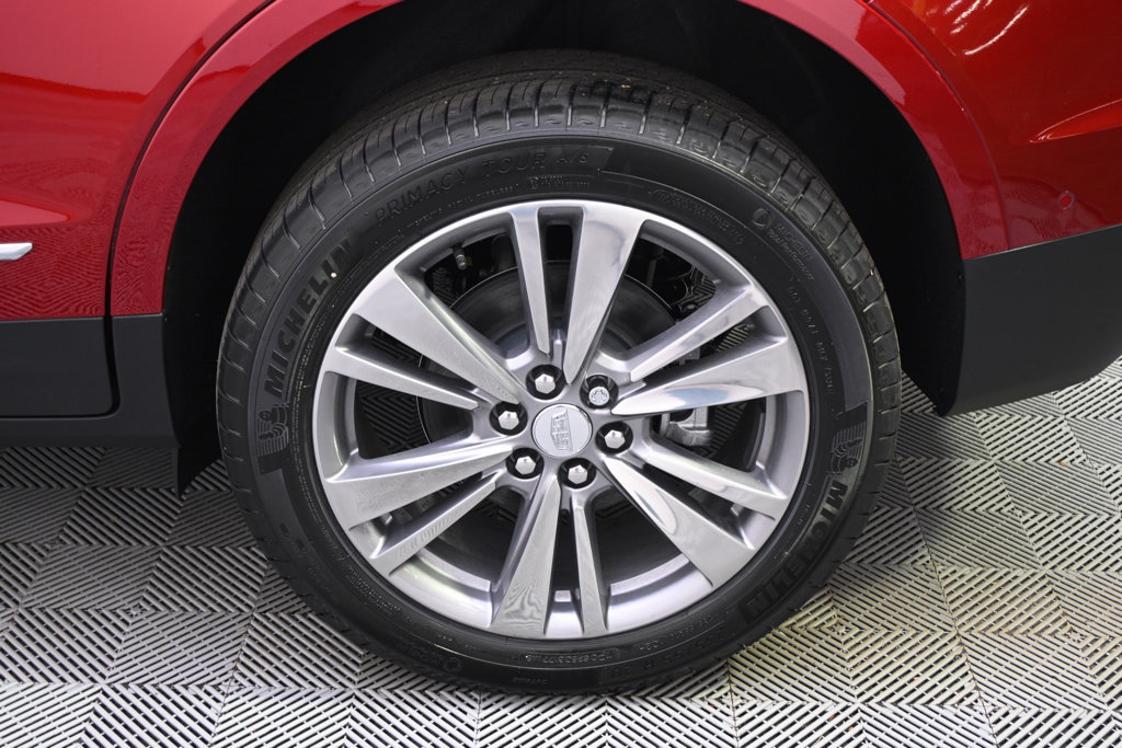 New 2026 Cadillac XT5 Premium Luxury w/ LPO, Floor Liner Package AWD/4WD image 20