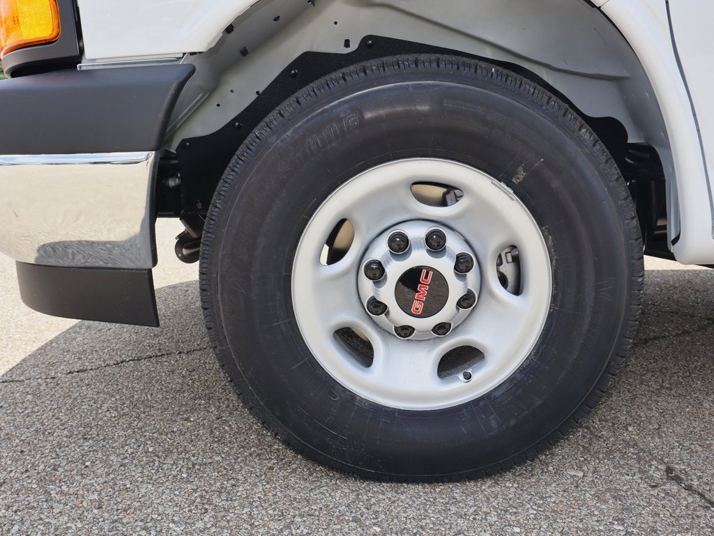 New 2025 GMC Savana 2500 Extended w/ Driver Convenience Package image 26