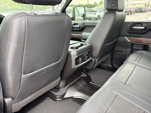 Used 2021 GMC Sierra 2500 Denali w/ Denali Black Diamond Edition AWD/4WD image 17
