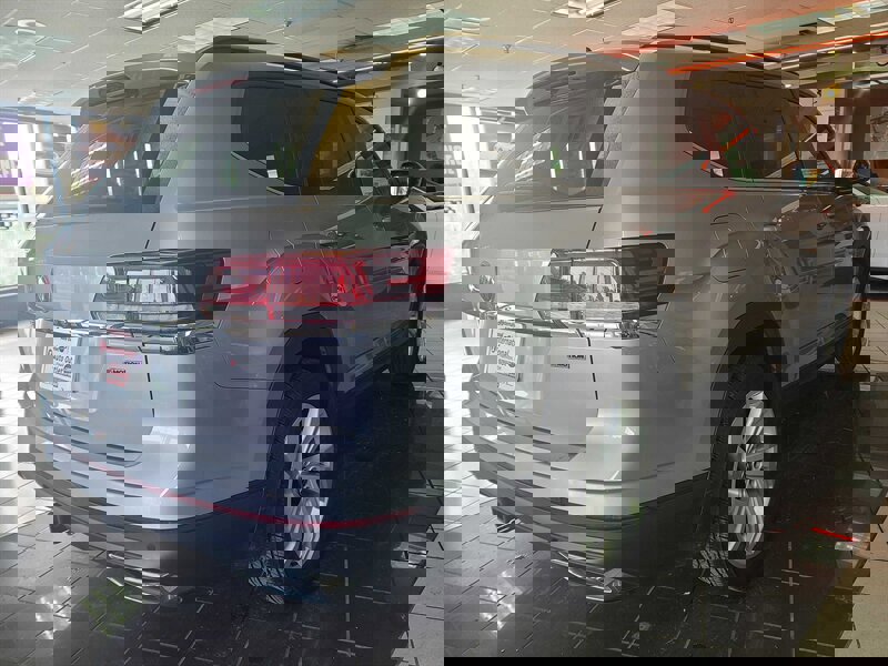 Used 2021 Volkswagen Atlas SE image 6