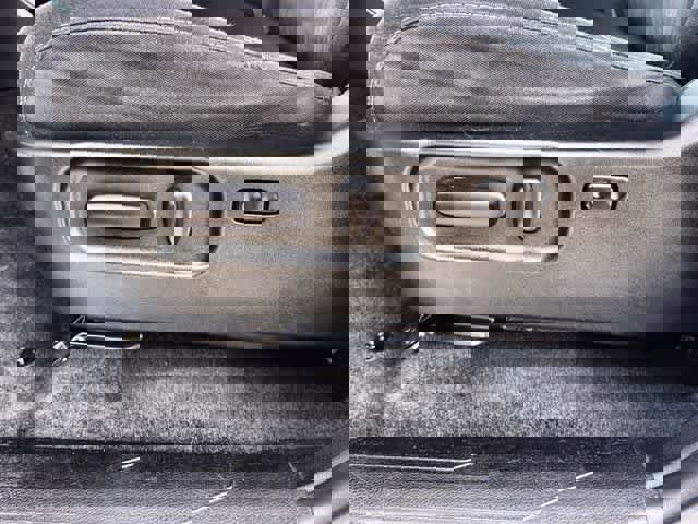 Used 2021 Toyota Tacoma SR5 w/ Trail Edition image 30