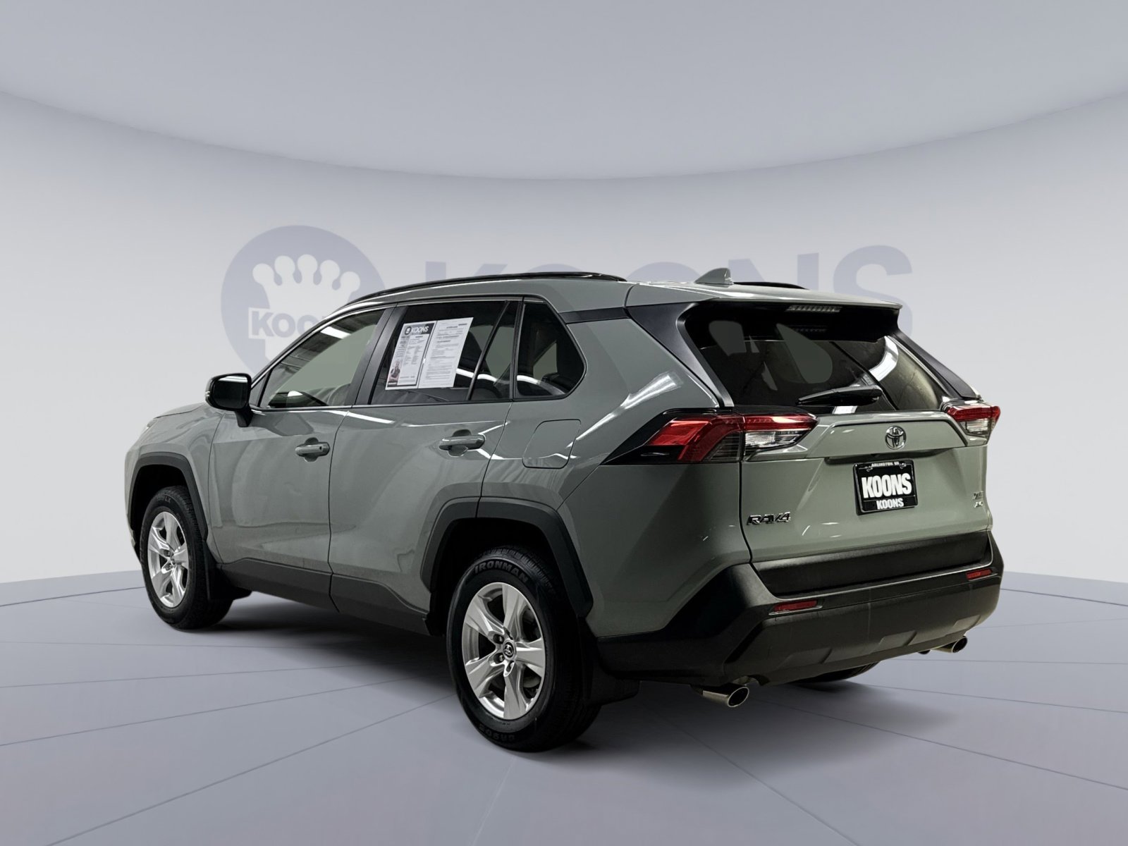 Used 2019 Toyota RAV4 XLE w/ Convenience Package image 10