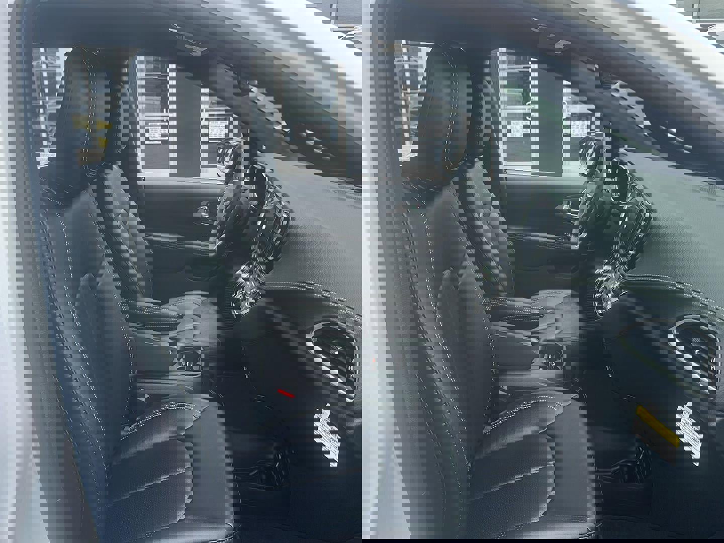 New 2026 Chrysler Pacifica Select image 4