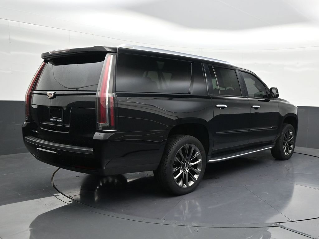 Used 2019 Cadillac Escalade ESV Luxury w/ Escalade Sport Edition image 5