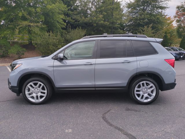 Used 2025 Honda Passport EX-L image 7