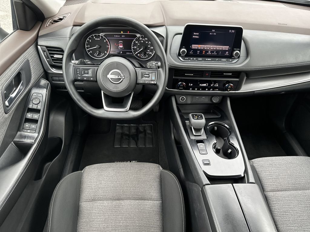 Used 2023 Nissan Rogue SV FWD image 16