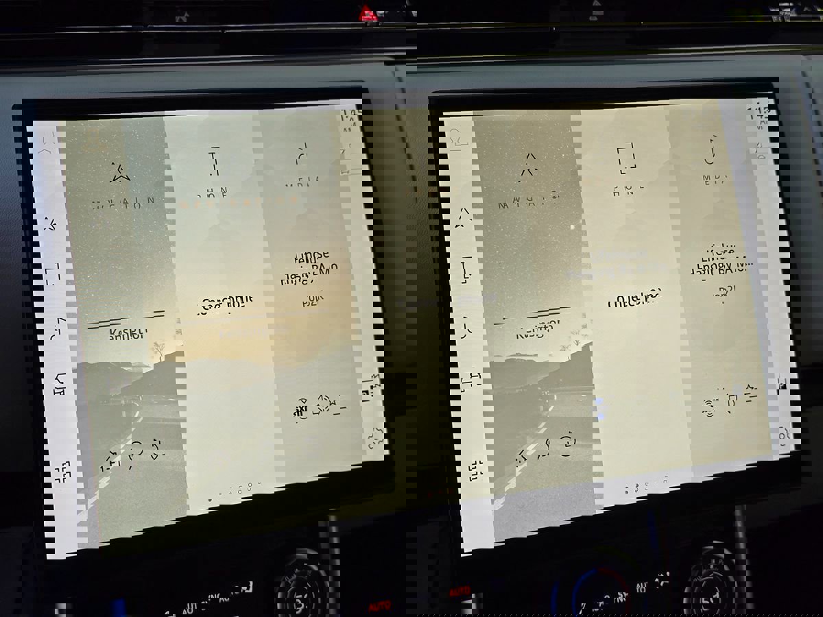 Used 2023 Land Rover Range Rover SE image 38