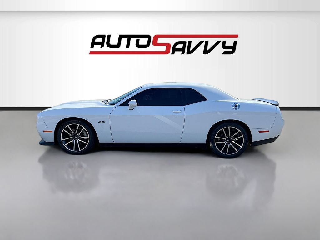 Used 2023 Dodge Challenger R/T RWD image 4