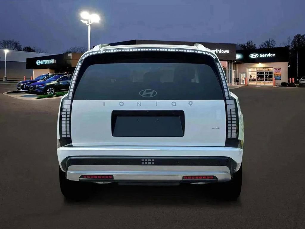 New 2026 Hyundai Ioniq 9 SEL image 6