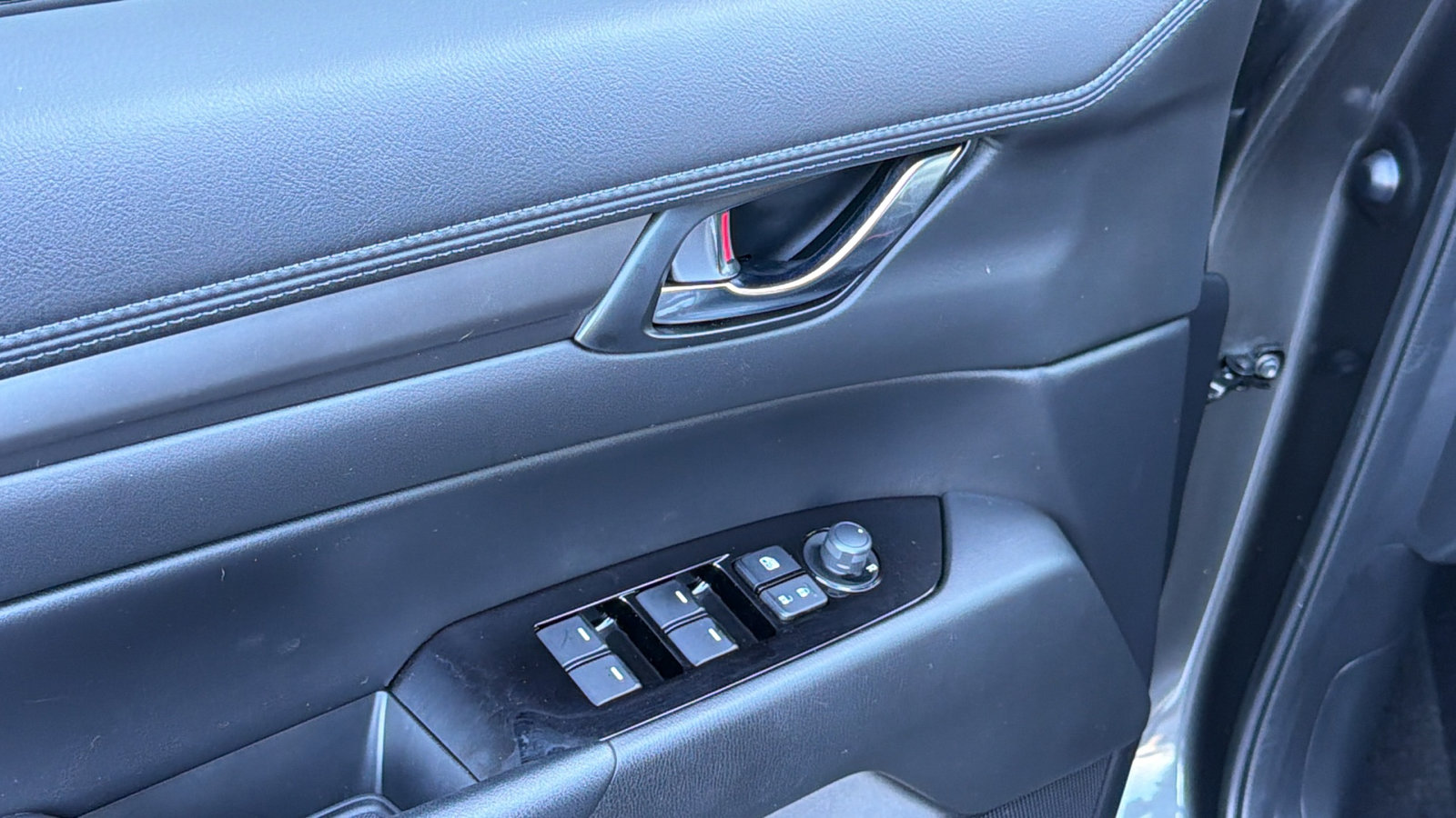 Certified 2021 MAZDA CX-5 Touring image 11