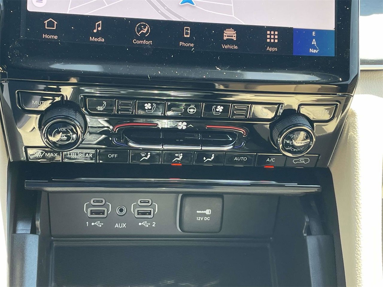 New 2025 Jeep Grand Cherokee Limited w/ Luxury Tech Group II image 23