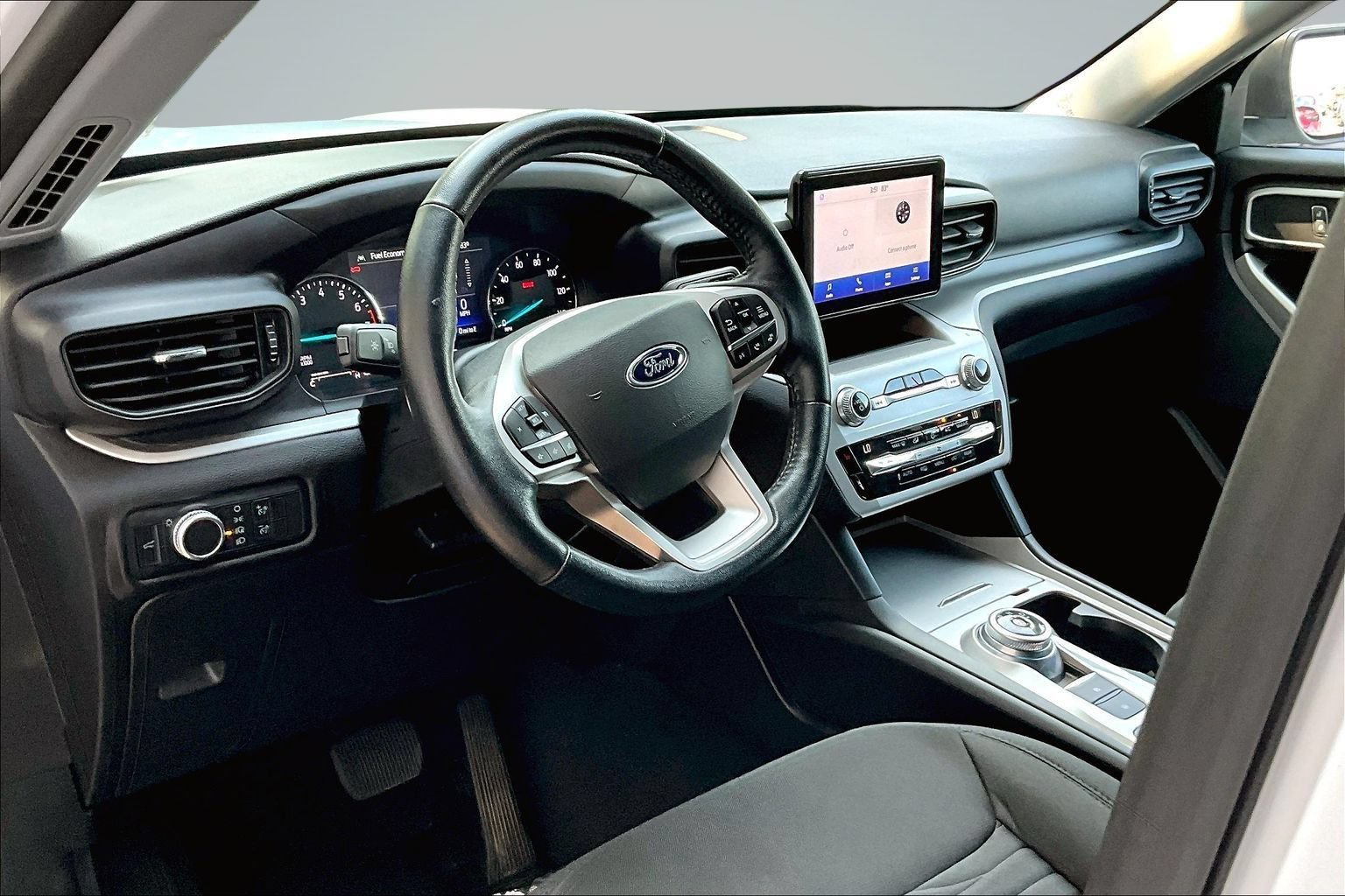 Used 2021 Ford Explorer XLT RWD image 17