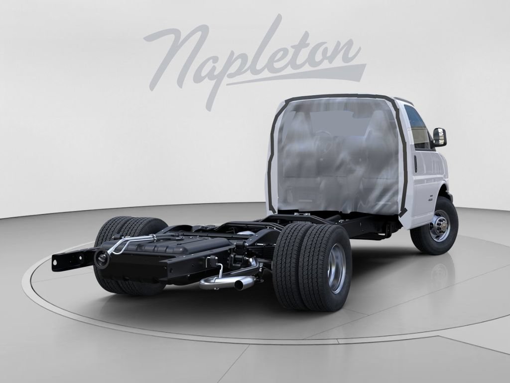 New 2026 Chevrolet Express 3500 w/ Power Convenience Package RWD image 5