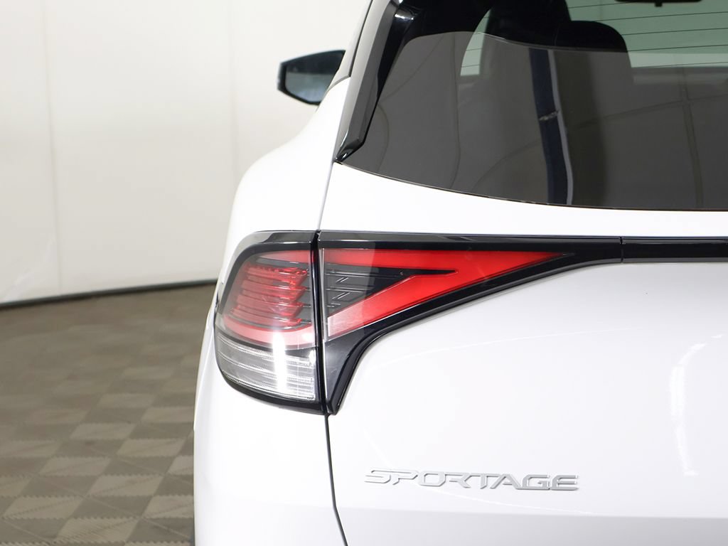 Certified 2024 Kia Sportage X-Line AWD/4WD image 15