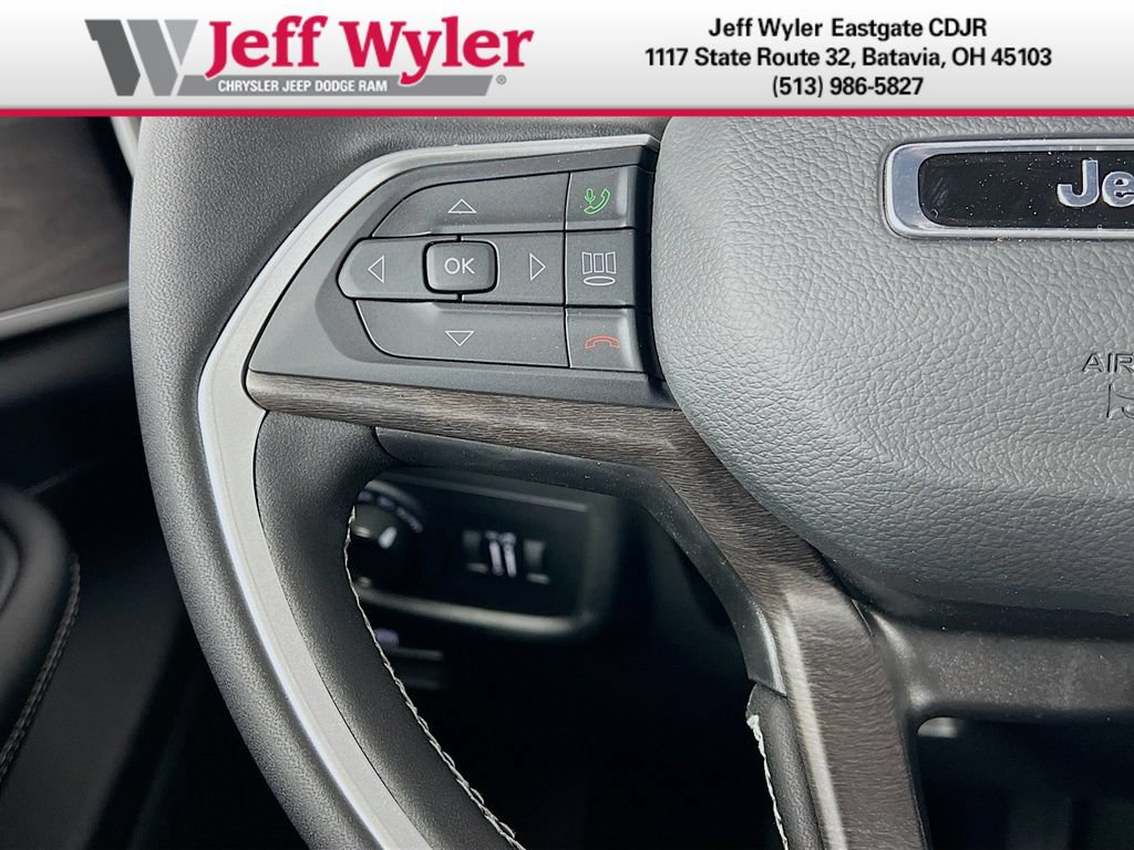 New 2026 Jeep Grand Cherokee Altitude AWD/4WD image 15