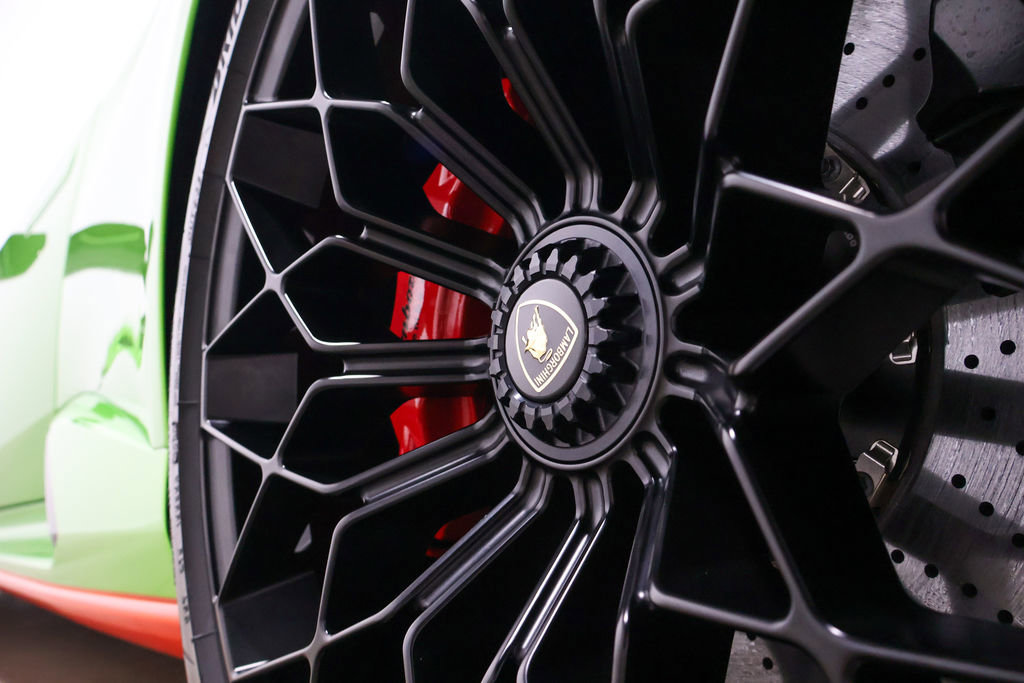 Used 2022 Lamborghini Huracan STO image 65