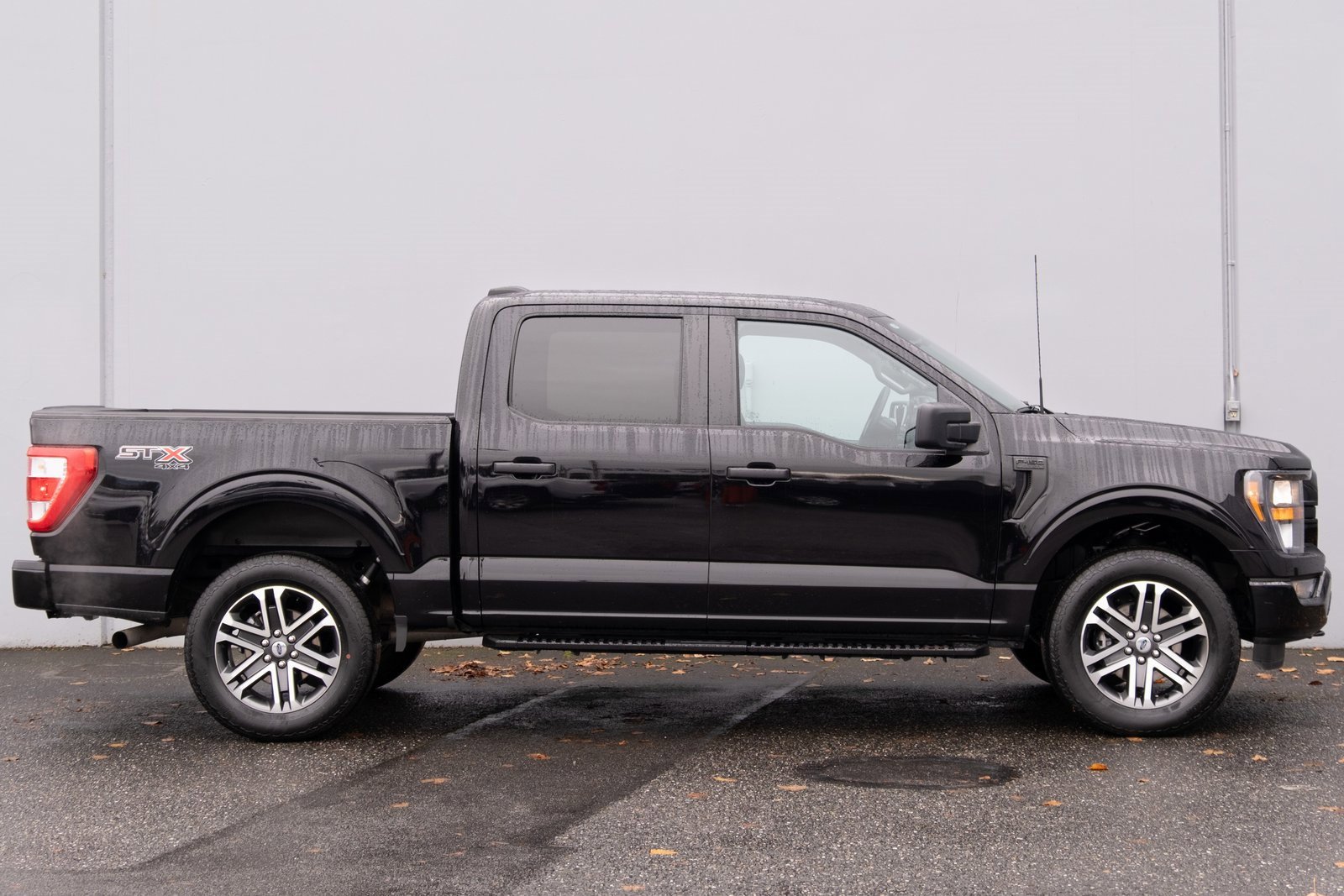 Used 2023 Ford F150 XL w/ Trailer Tow Package image 23