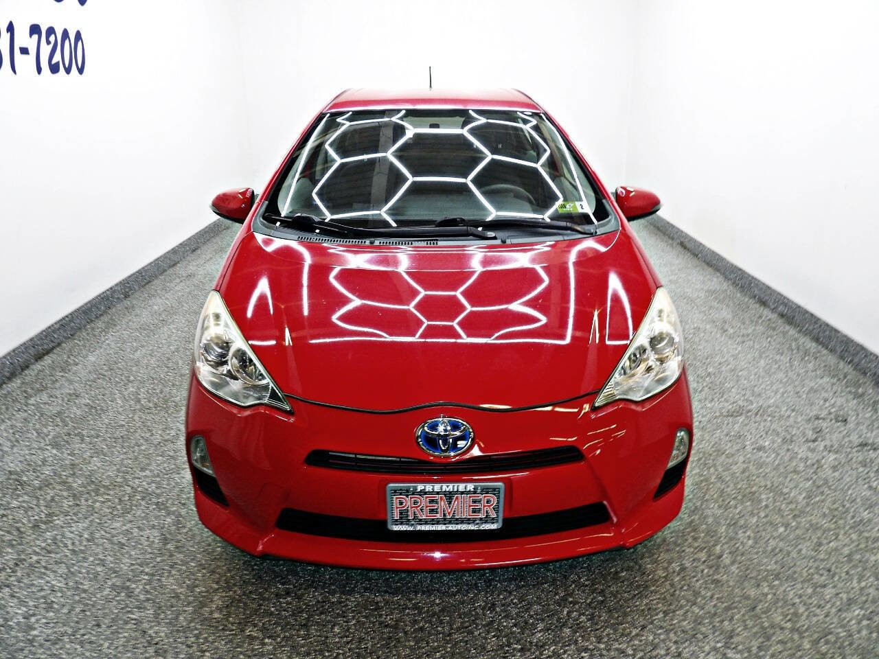 Used 2014 Toyota Prius C Two image 2