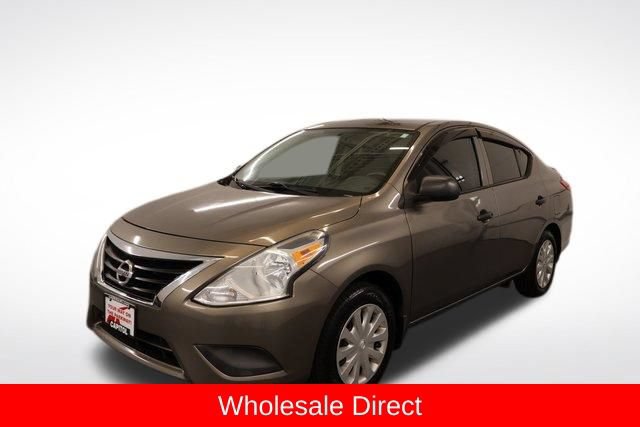 Used 2015 Nissan Versa S Plus FWD image 5