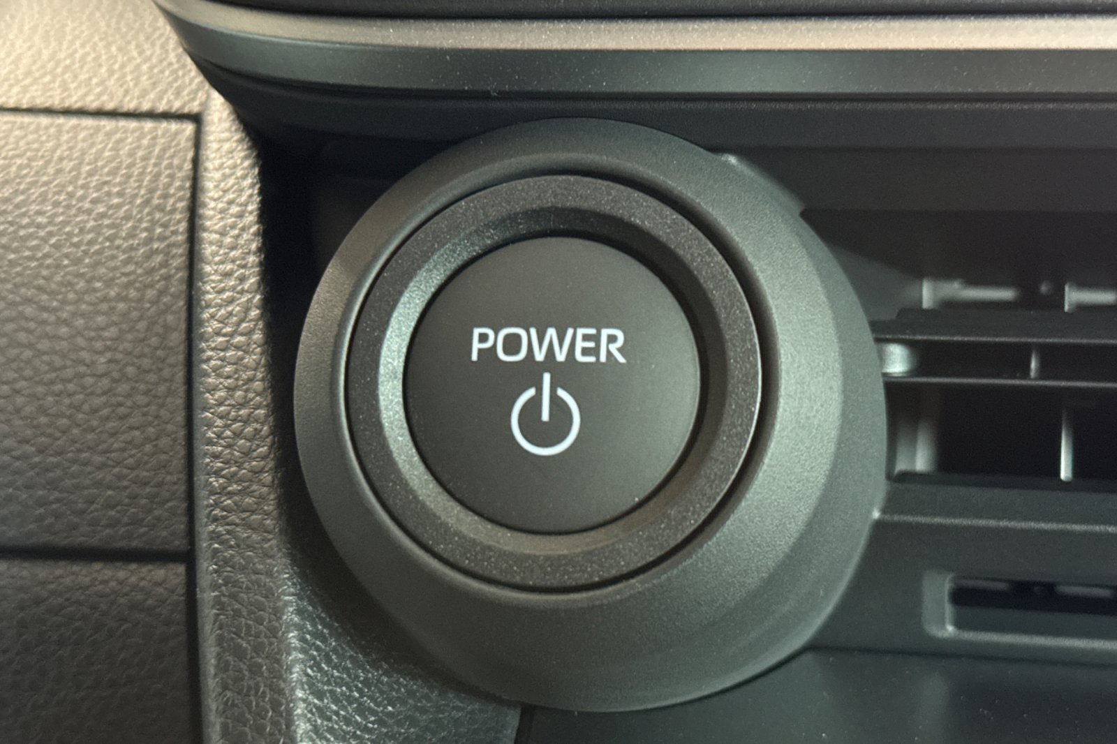 New 2027 Toyota Prius LE FWD image 24