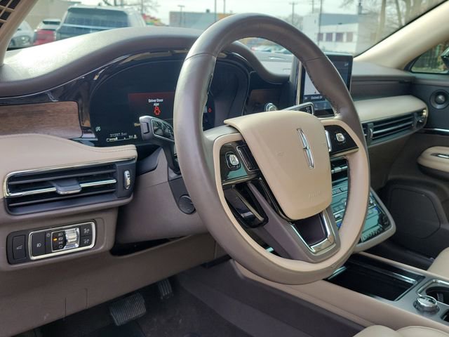 Used 2021 Lincoln Corsair Reserve w/ Equipment Group 201A image 23