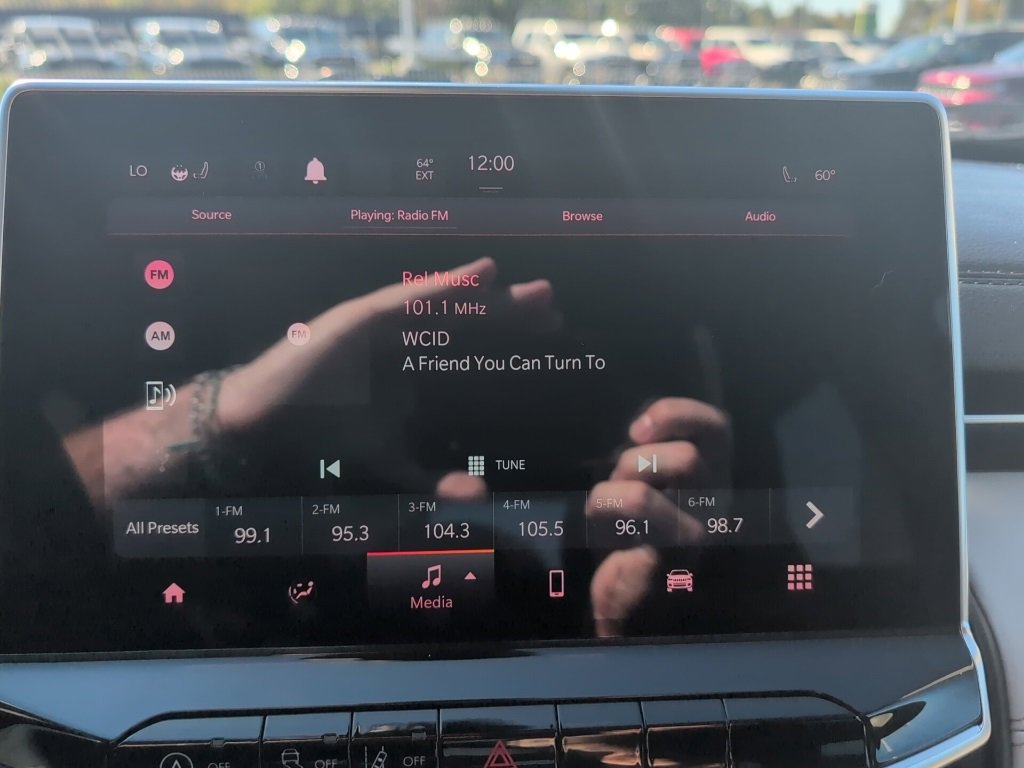 Used 2022 Jeep Compass Limited image 33